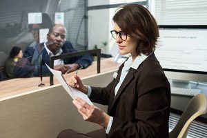 Pour mettre en place une stratégie d’acquisition Lyon performante, il est essentiel de commencer par analyser votre marché cible.