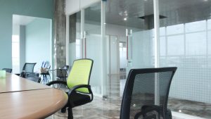 cloison mobile pour salle de réunion